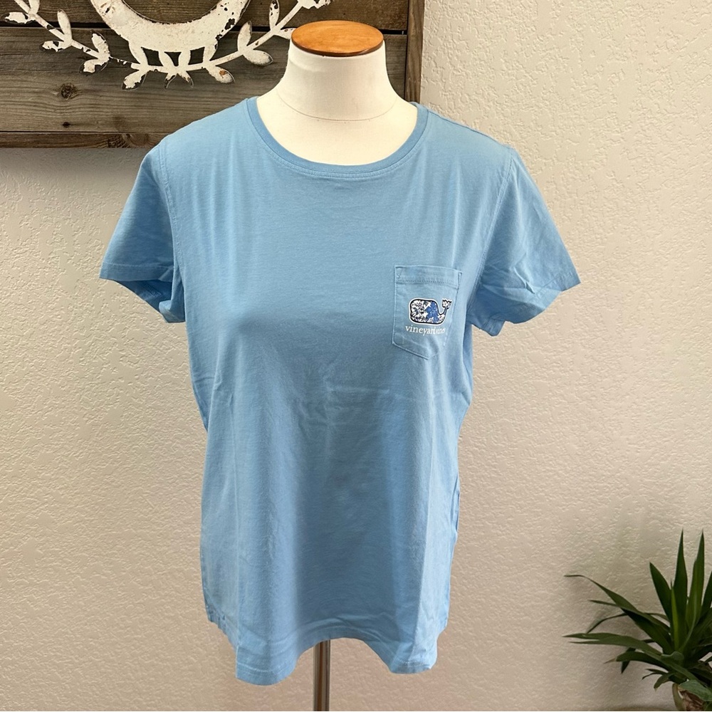 Vineyard Vines light blue 100% cotton short sleeve graphic pocket t-shirt M